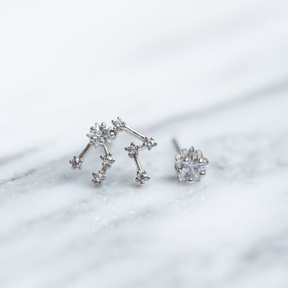 18-10 Organic Pearl Stacked Hoops - Image 2